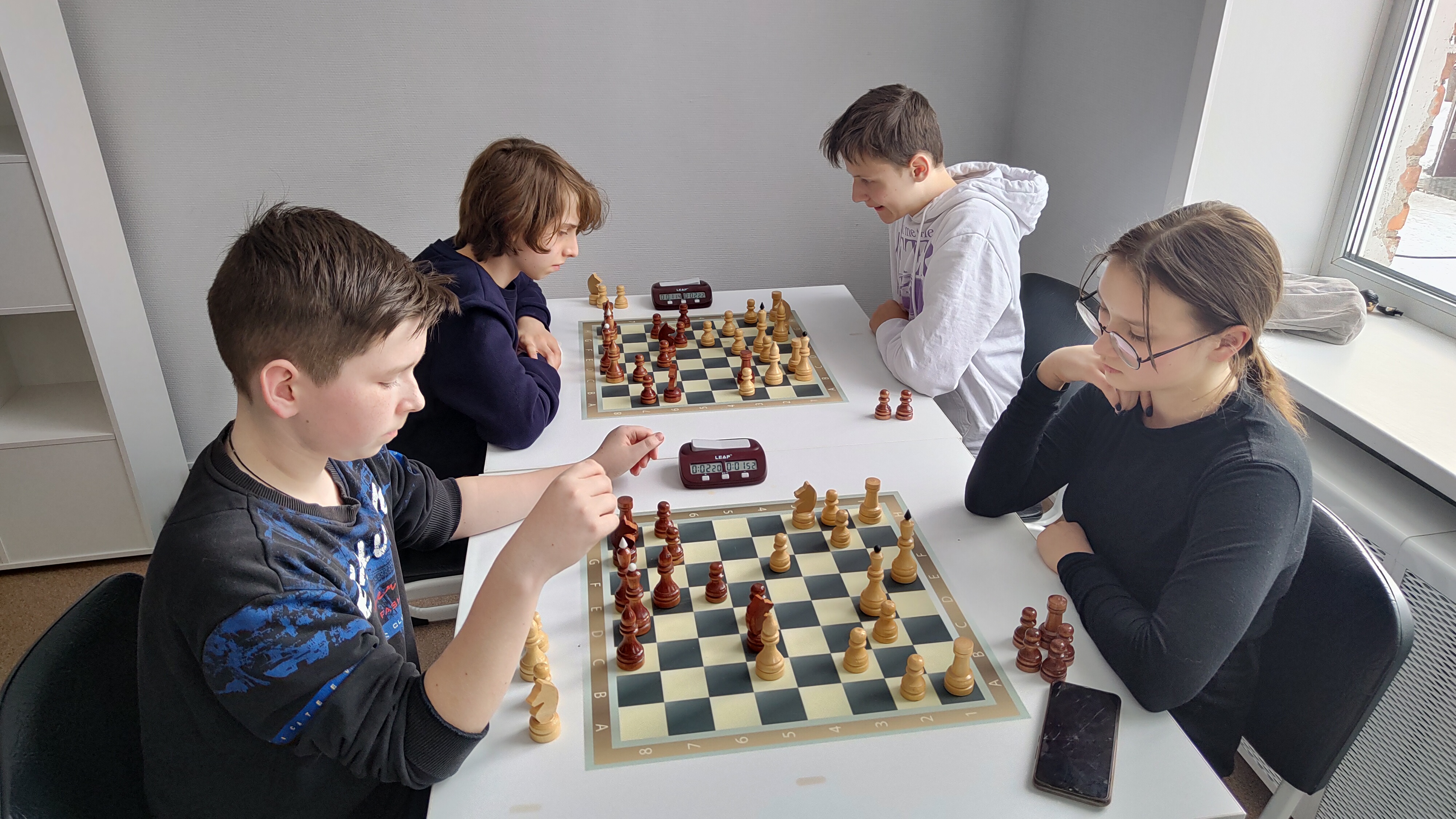 Школьные соревнования по шахматам «ЮНЫЙ ШАХМАТИСТ».